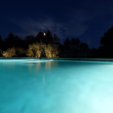 La Bergerie Des Colles Bed & Breakfast Entrecasteaux Екстериор снимка