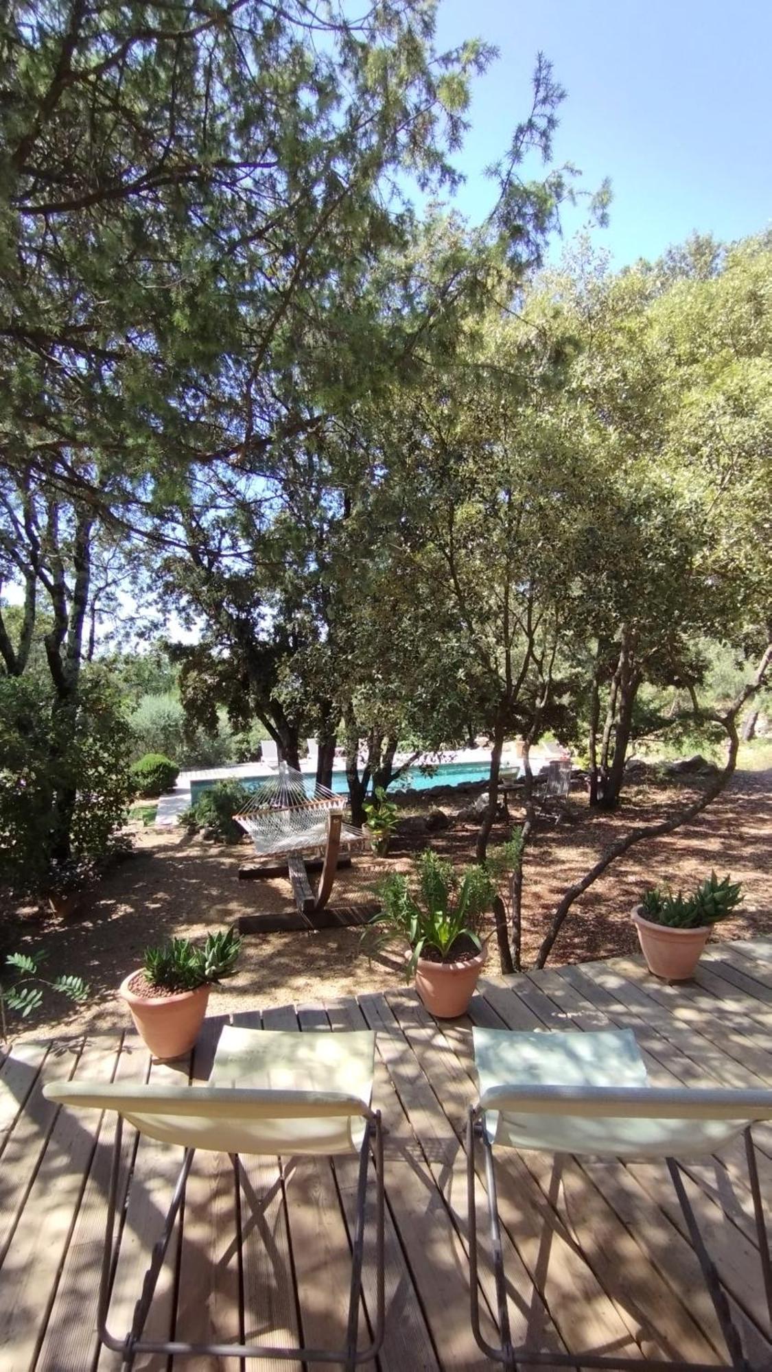 La Bergerie Des Colles Bed & Breakfast Entrecasteaux Екстериор снимка